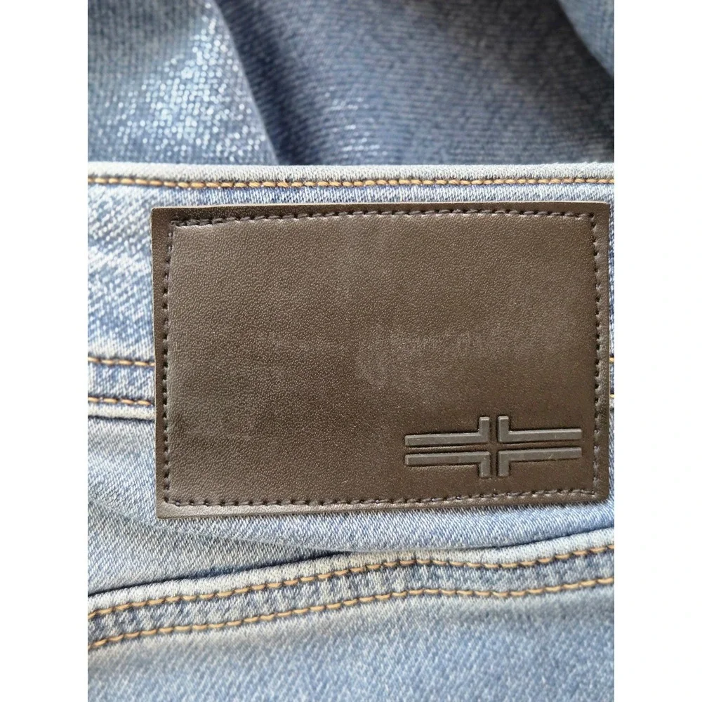 Men's Blue Washed Jeans - Classic Straight Fit
